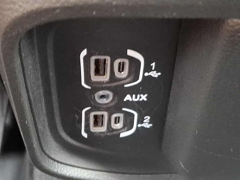 Used 2019 RAM 1500 Big Horn AWD/4WD image 25