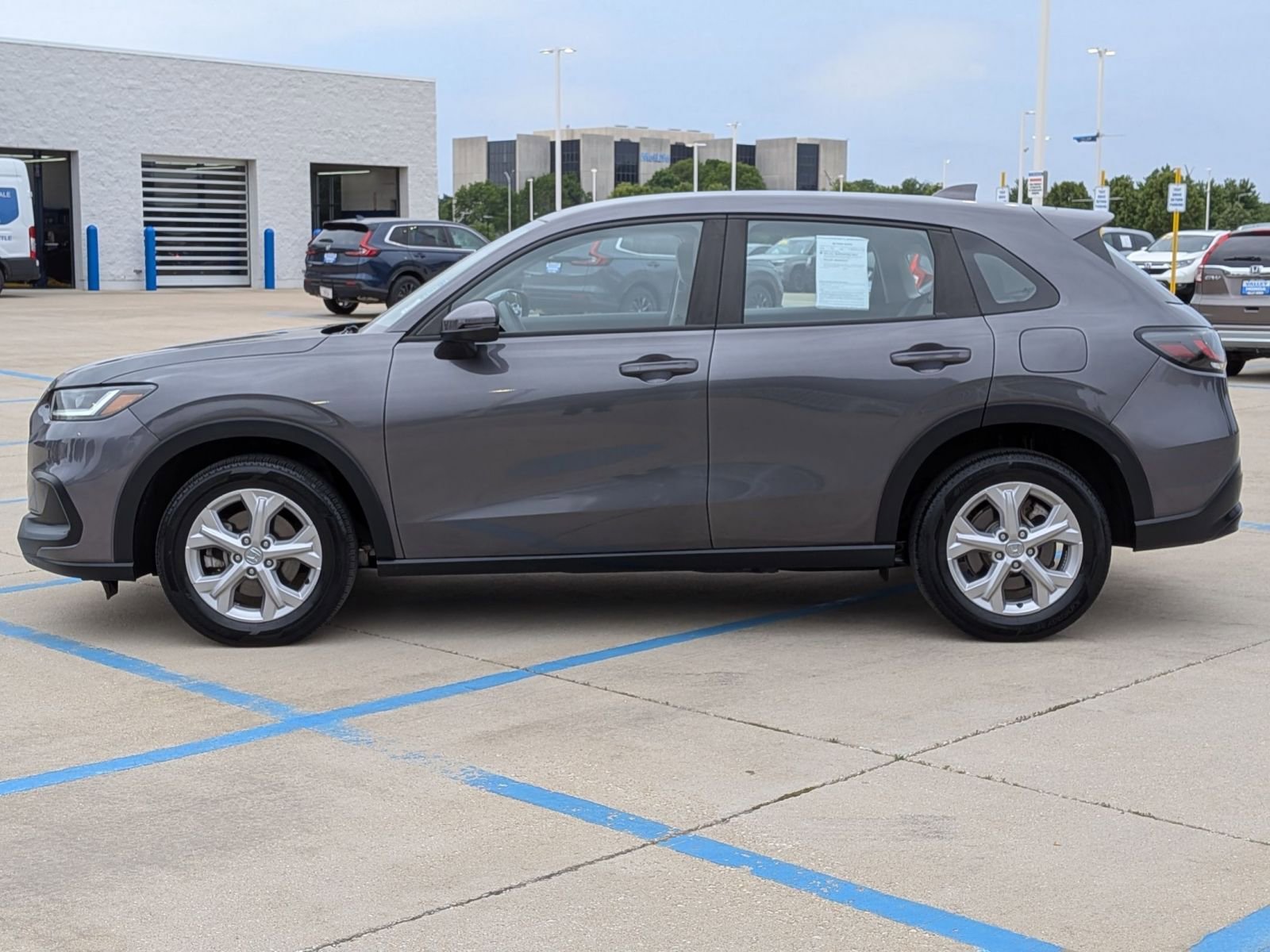 Certified 2023 Honda HR-V LX image 10