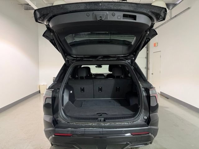 Certified 2026 Chevrolet Equinox RS w/ Convenience Package III AWD/4WD image 8