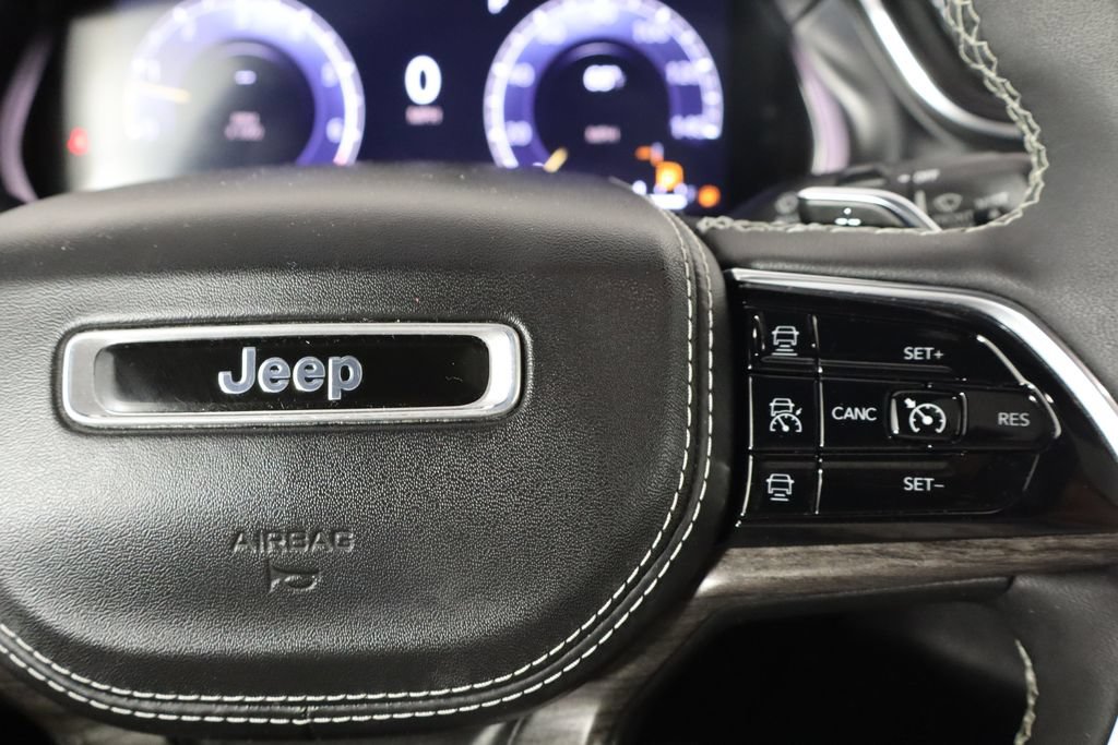 Used 2023 Jeep Grand Cherokee L Overland AWD/4WD image 13