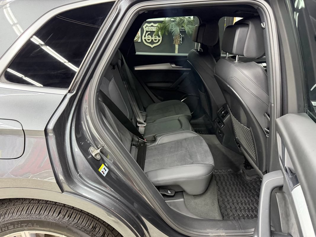 Used 2021 Audi SQ5 Premium Plus w/ Premium Plus Package AWD/4WD image 17