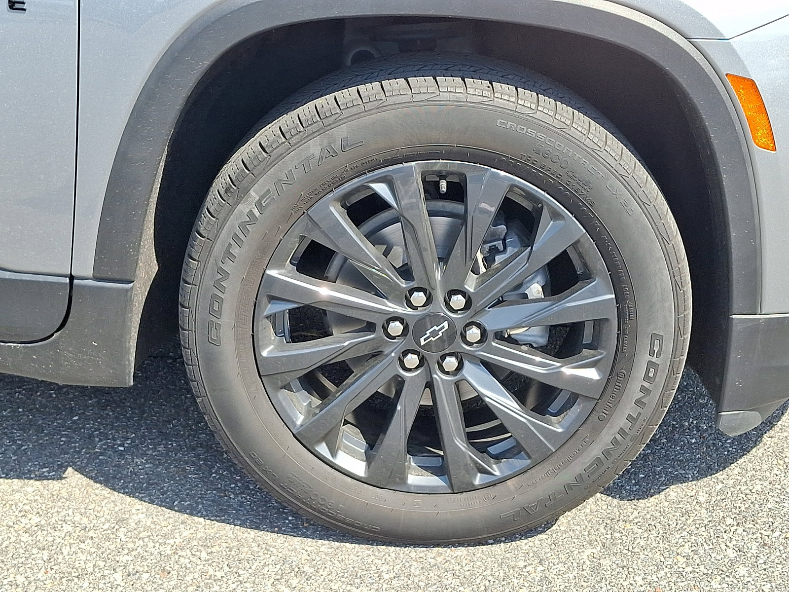 Used 2023 Chevrolet Traverse RS w/ LPO, Floor Liner Package image 8