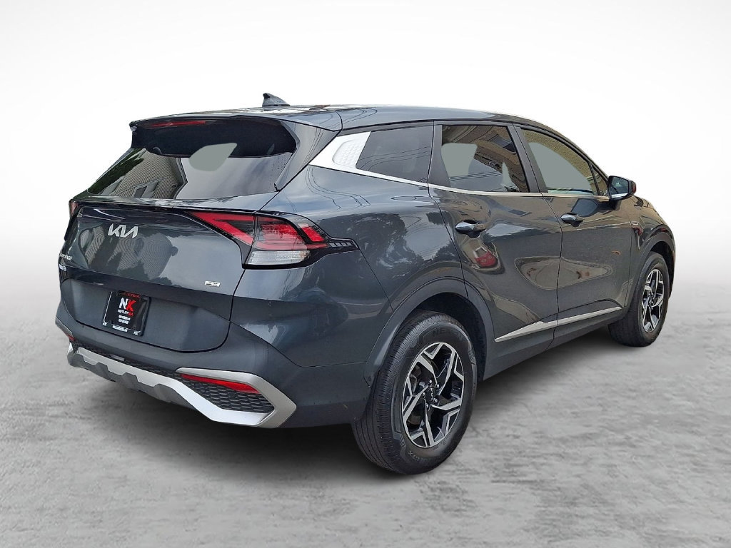 Used 2023 Kia Sportage LX AWD/4WD image 4