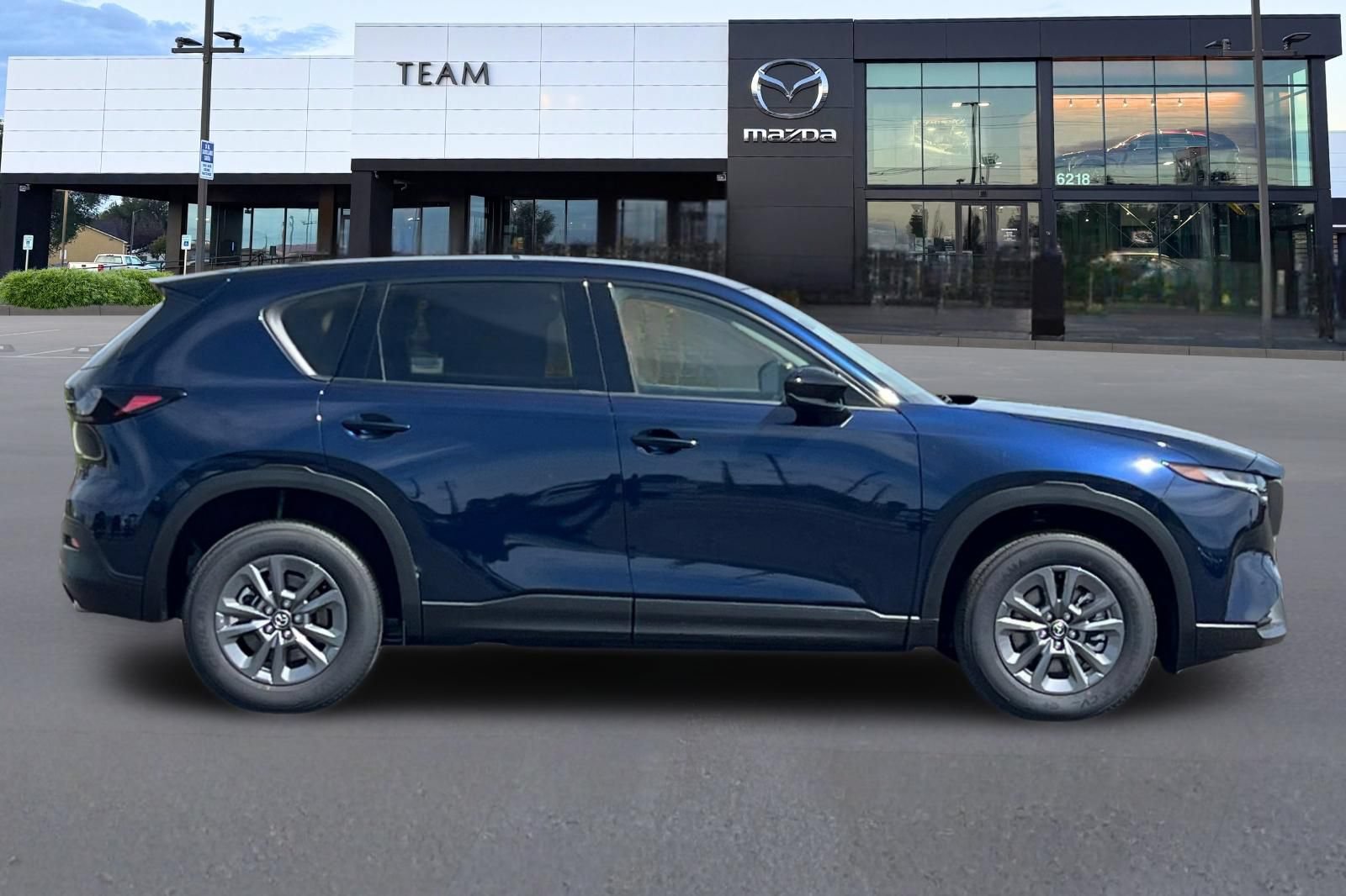 New 2026 MAZDA CX-5 Select AWD/4WD image 3