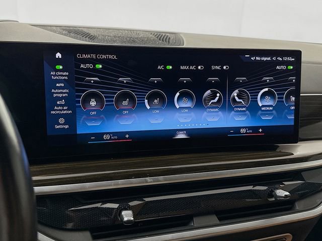 Used 2023 BMW X7 xDrive40i w/ M Sport Package image 16