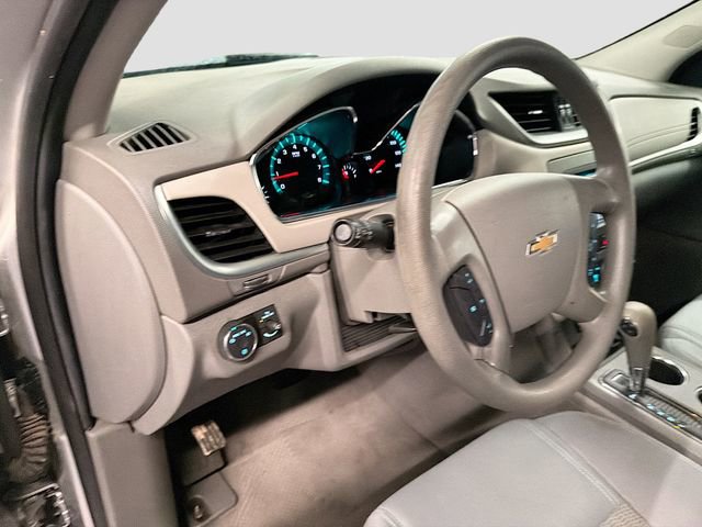 Used 2017 Chevrolet Traverse LS image 9
