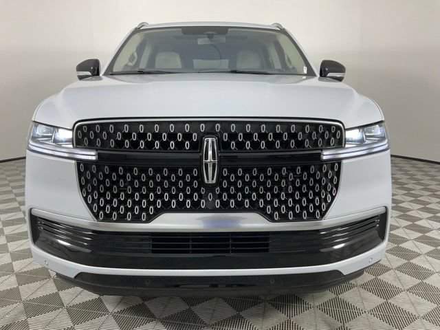 Used 2025 Lincoln Navigator L Reserve AWD/4WD image 14