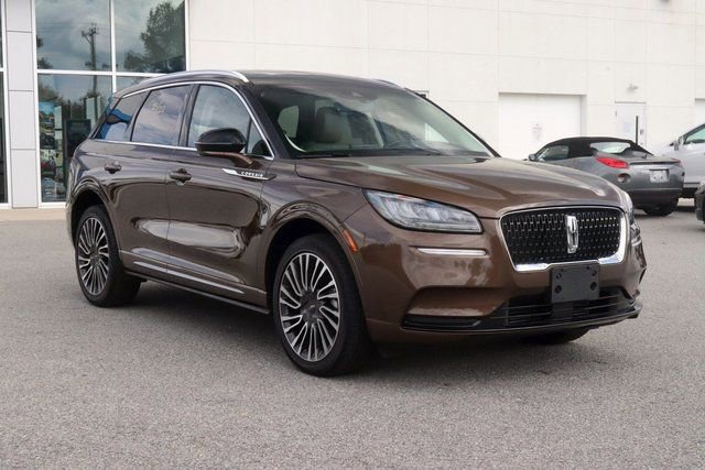 Used 2022 Lincoln Corsair Reserve w/ Sport Package AWD/4WD image 3