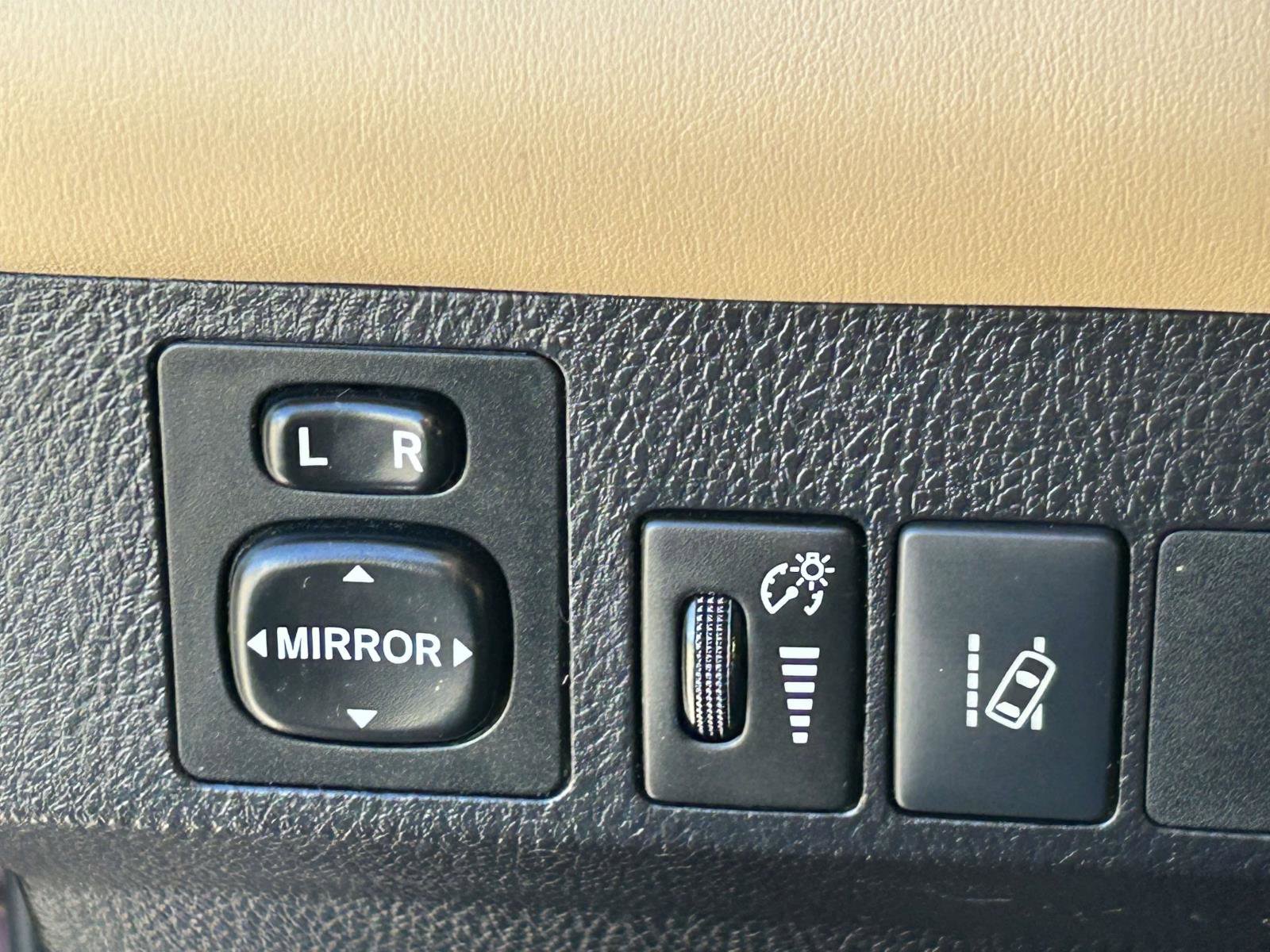 Used 2017 Toyota RAV4 Limited image 20