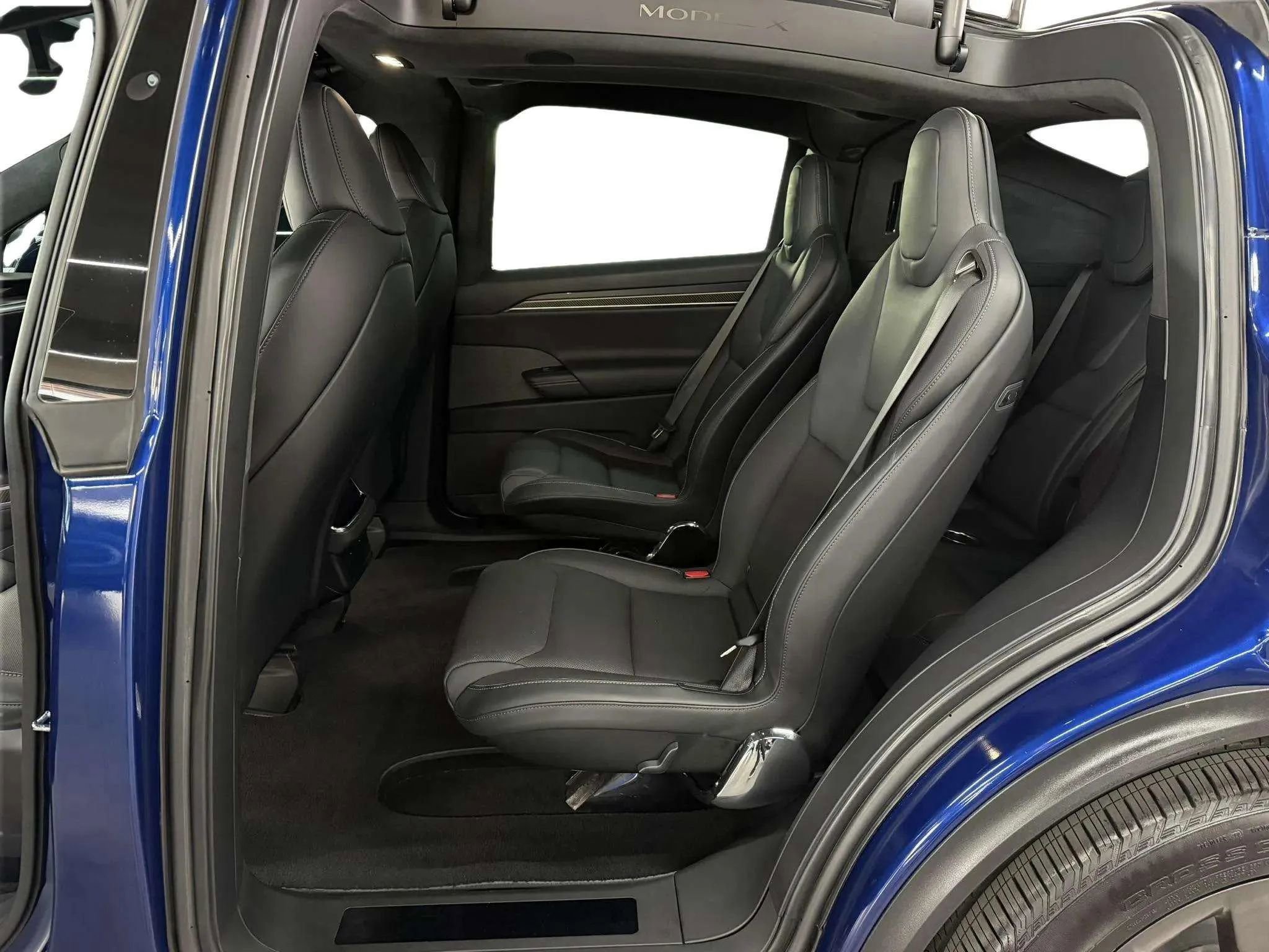 Used 2022 Tesla Model X Plaid image 17