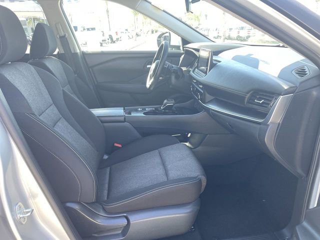 Used 2024 Nissan Rogue SV image 27