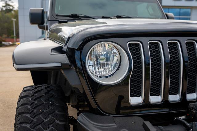 Used 2020 Jeep Wrangler Unlimited Sahara image 36