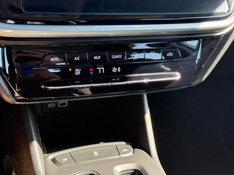 Used 2023 Chevrolet Bolt LT w/ Driver Confidence Package FWD image 20