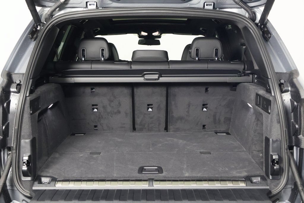 New 2026 BMW X5 xDrive50e w/ Executive Package AWD/4WD image 8