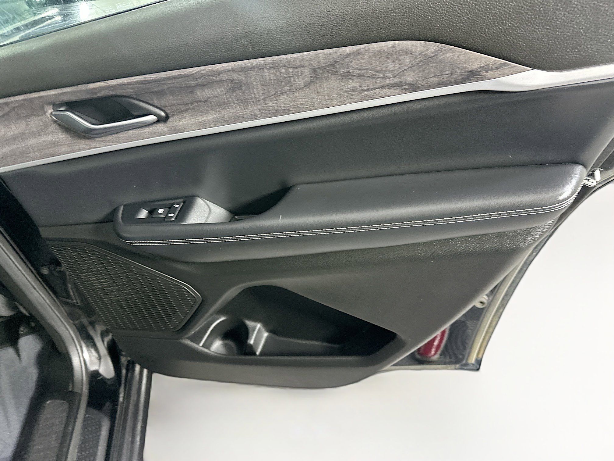 Used 2023 Jeep Grand Cherokee L Limited image 32