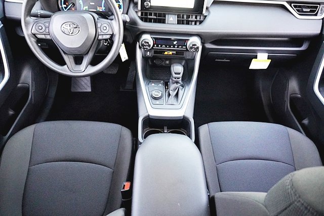 Used 2025 Toyota RAV4 LE image 20