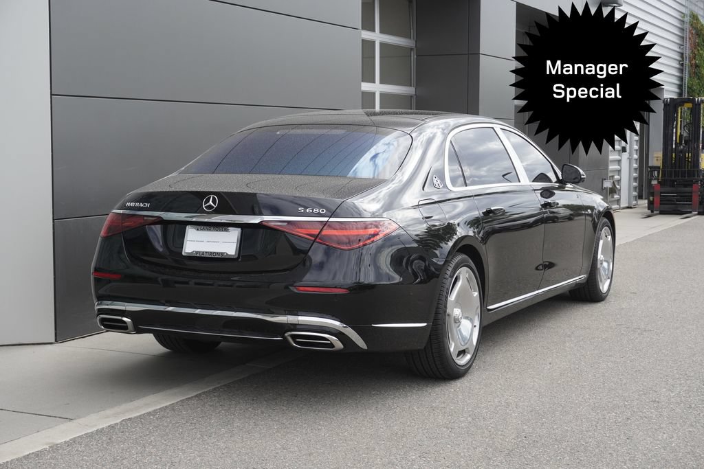 Used 2025 Mercedes-Benz Maybach S 680 4MATIC image 2