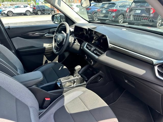Used 2026 Chevrolet TrailBlazer LS w/ LS Convenience Package FWD image 22
