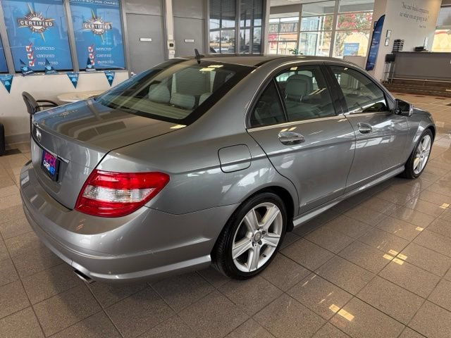 Used 2010 Mercedes-Benz C 300 Sedan image 4