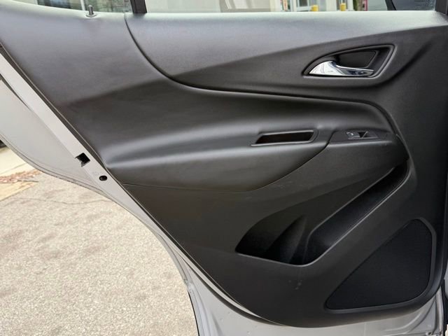Used 2020 Chevrolet Equinox LT image 32