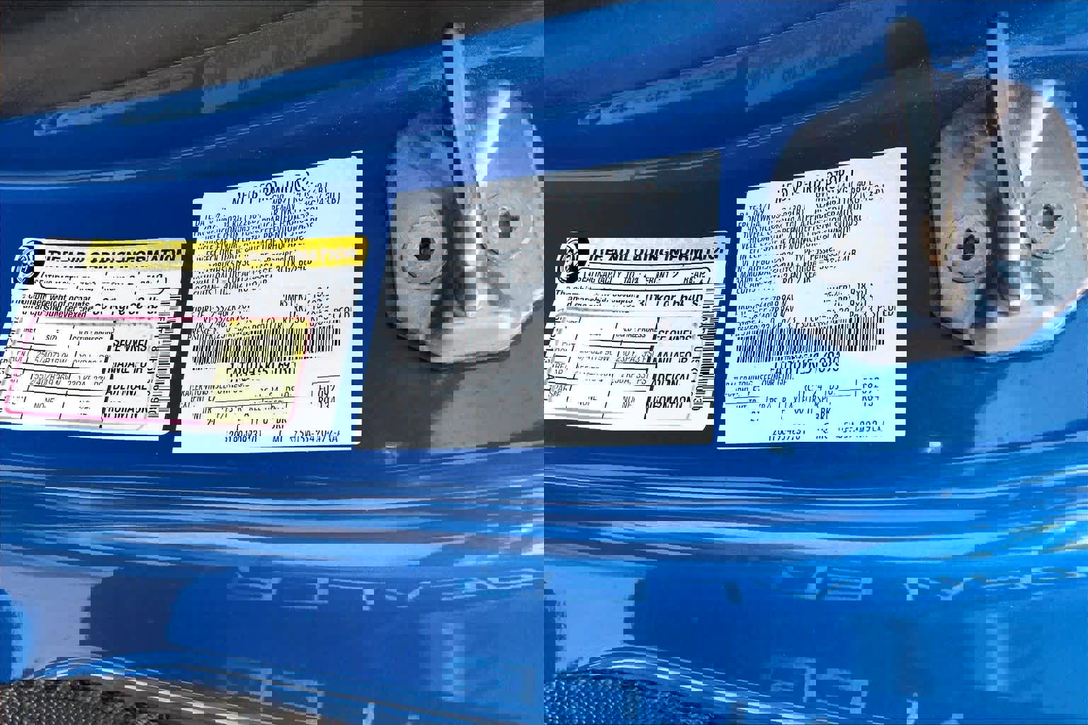 Used 2019 Ford Mustang Convertible w/ Equipment Group 101A RWD image 31