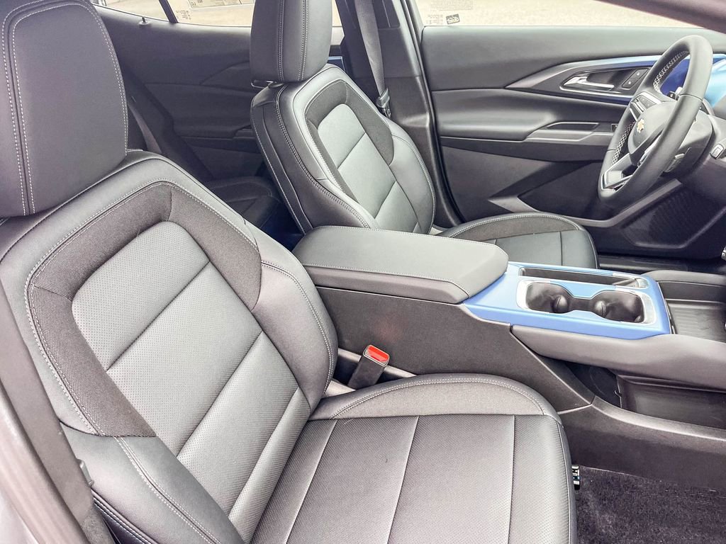 New 2026 Chevrolet Equinox EV LT image 15