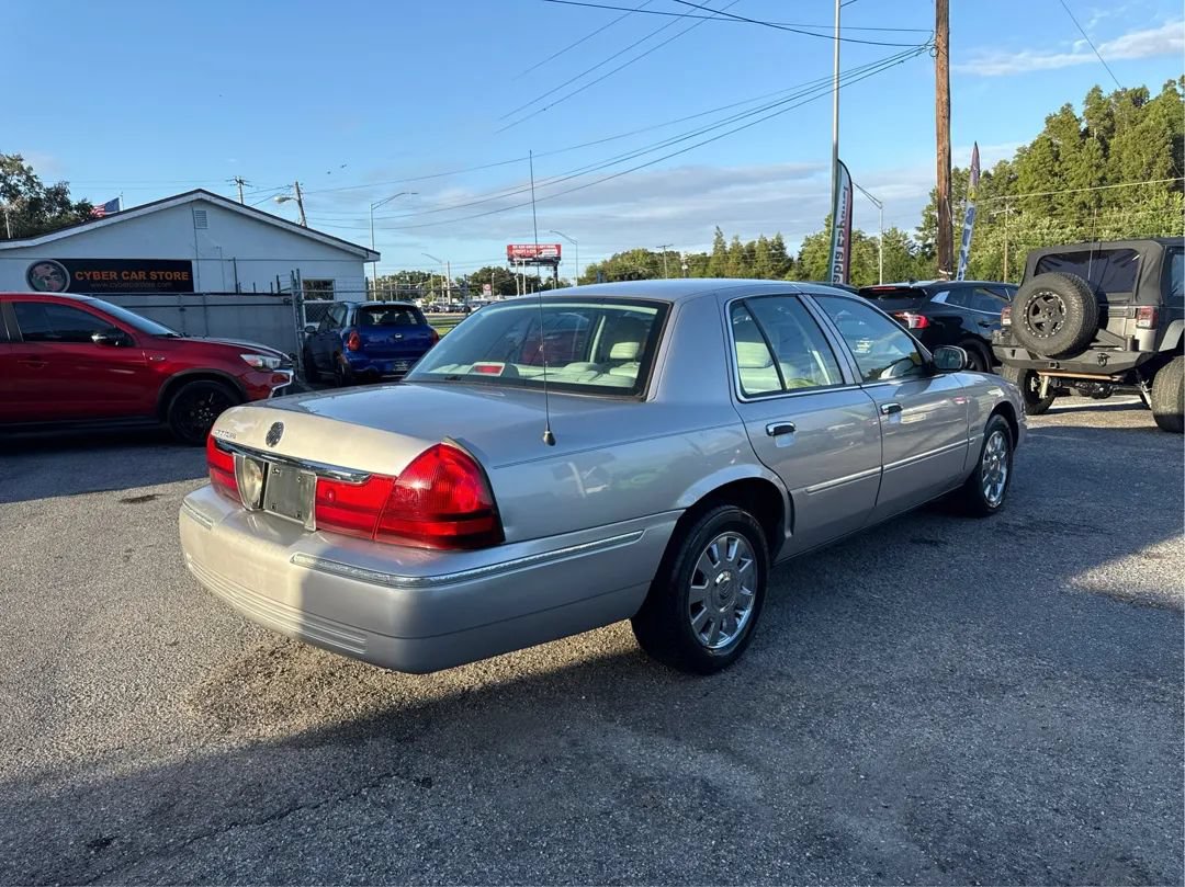 Used 2005 Mercury Grand Marquis LS RWD image 5