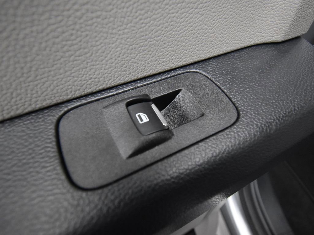 Used 2022 Ford F250 XLT image 9