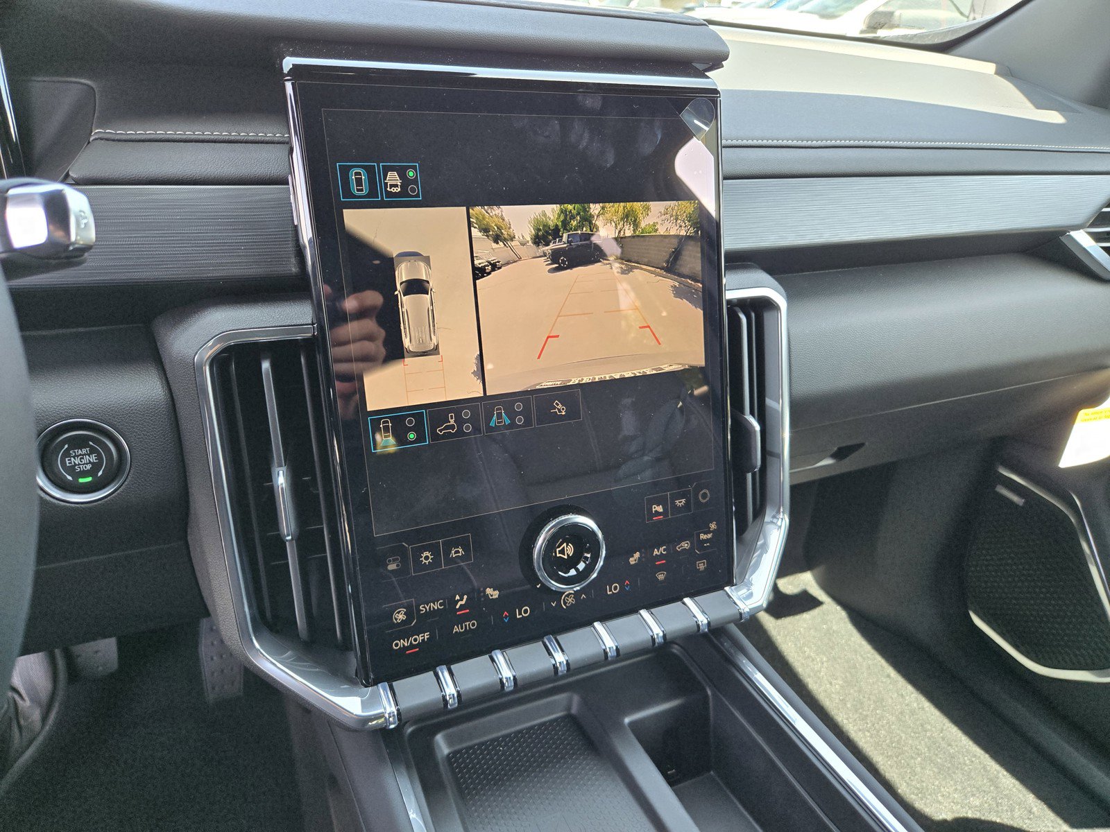 New 2025 GMC Acadia Elevation w/ Elevation Premium Package FWD image 9