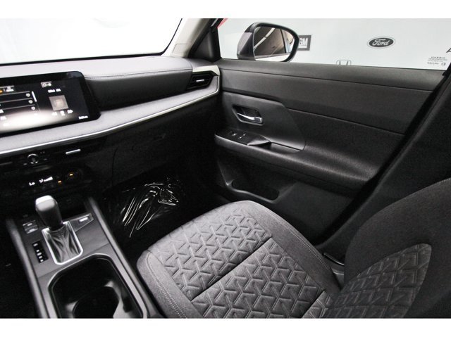 Used 2026 Nissan Kicks SV w/ SV Premium Package FWD image 10