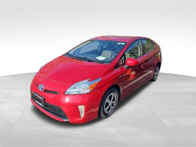 Used 2015 Toyota Prius Three FWD image 2