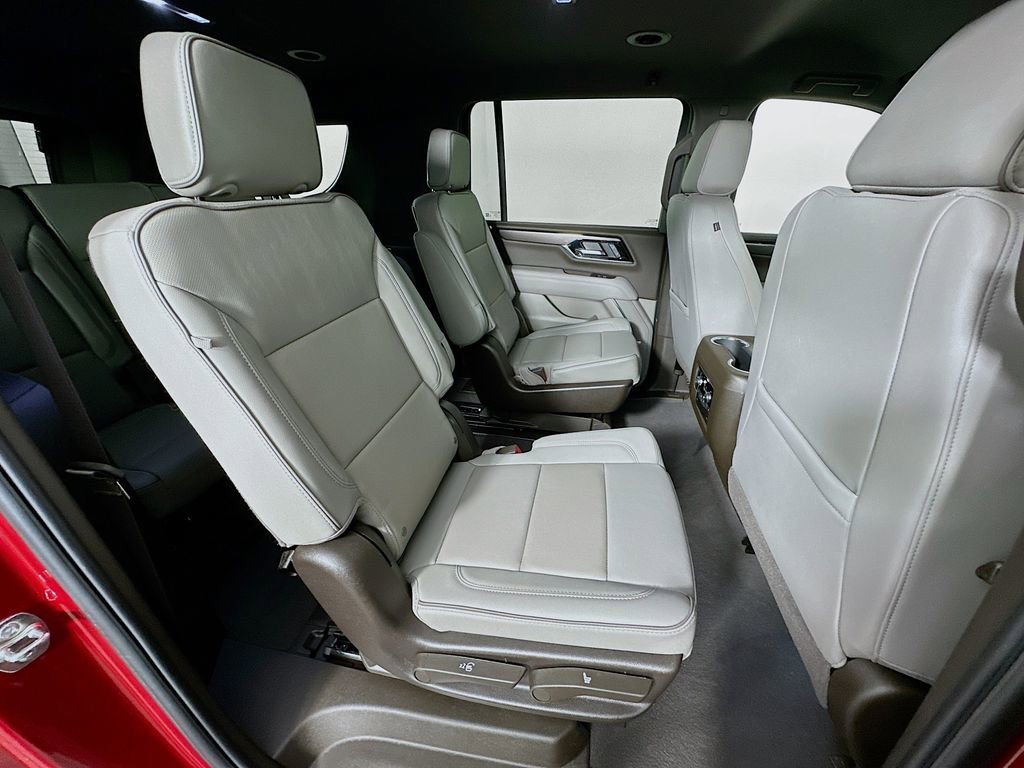 Used 2025 GMC Yukon XL Elevation RWD image 28