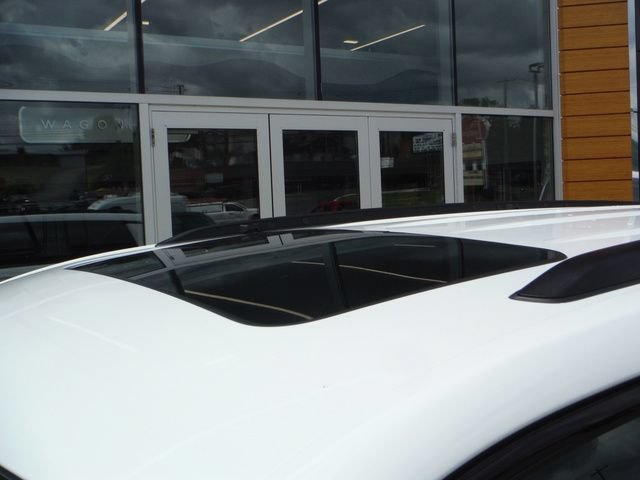 Used 2023 Jeep Grand Cherokee L Laredo AWD/4WD image 5