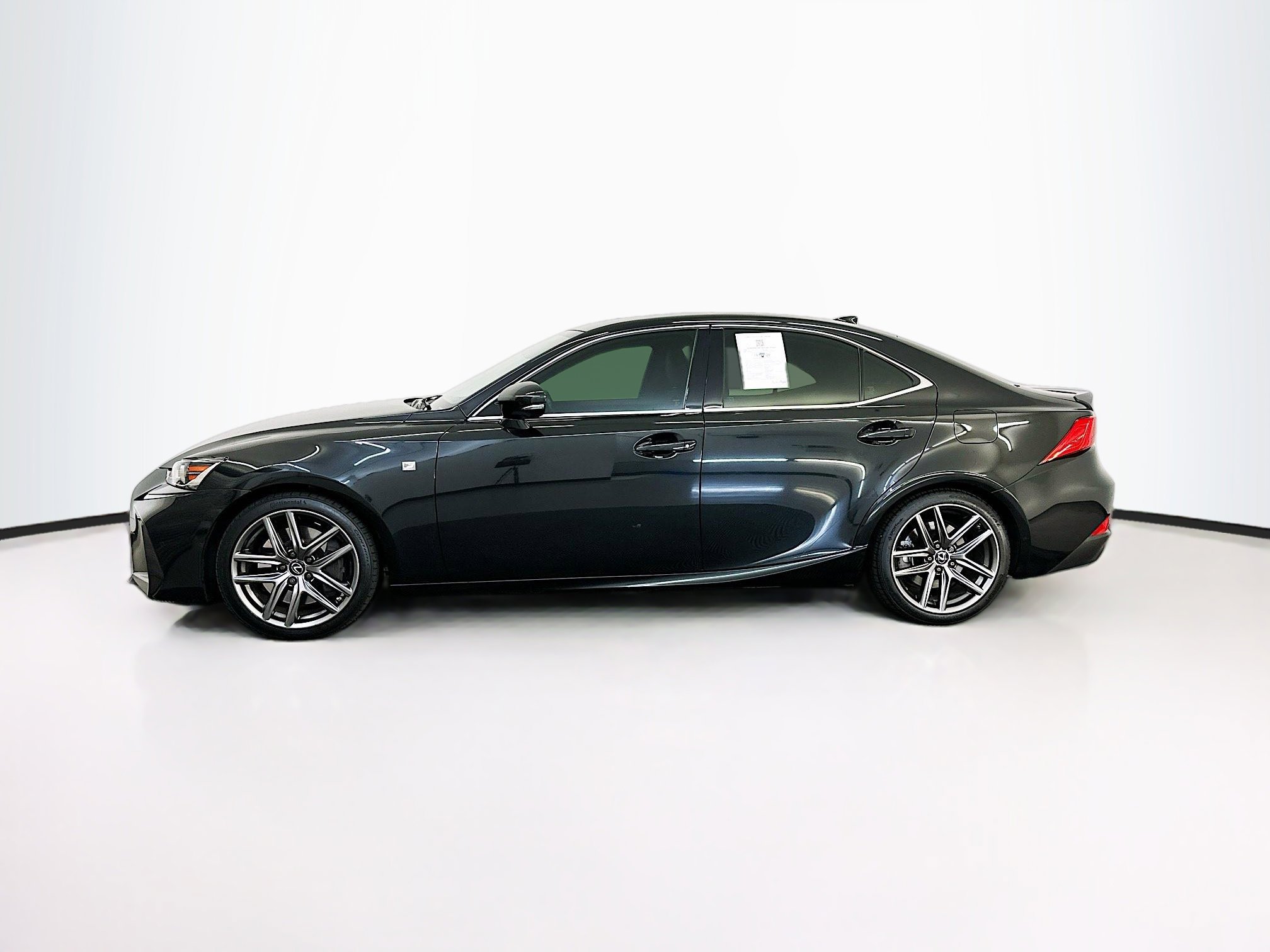 Used 2020 Lexus IS 350 F Sport image 4