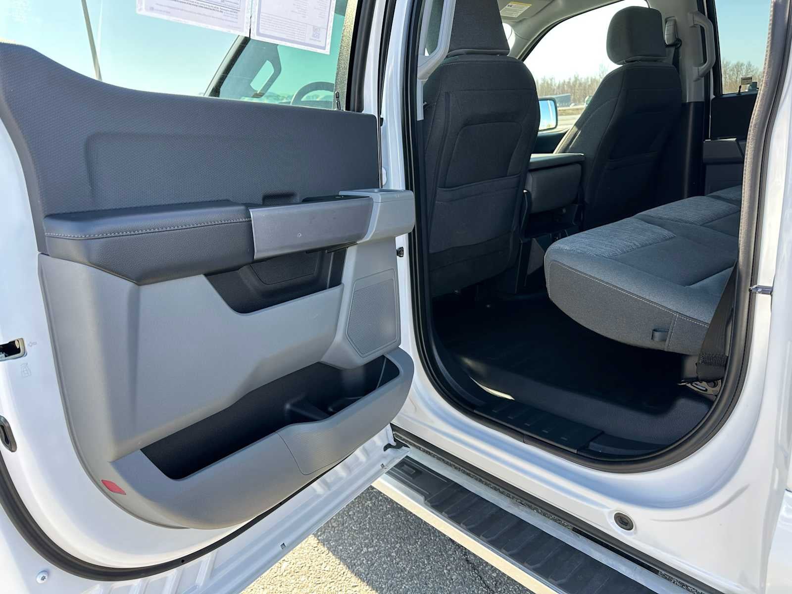 Used 2023 Ford F150 XLT w/ XTR Package image 15