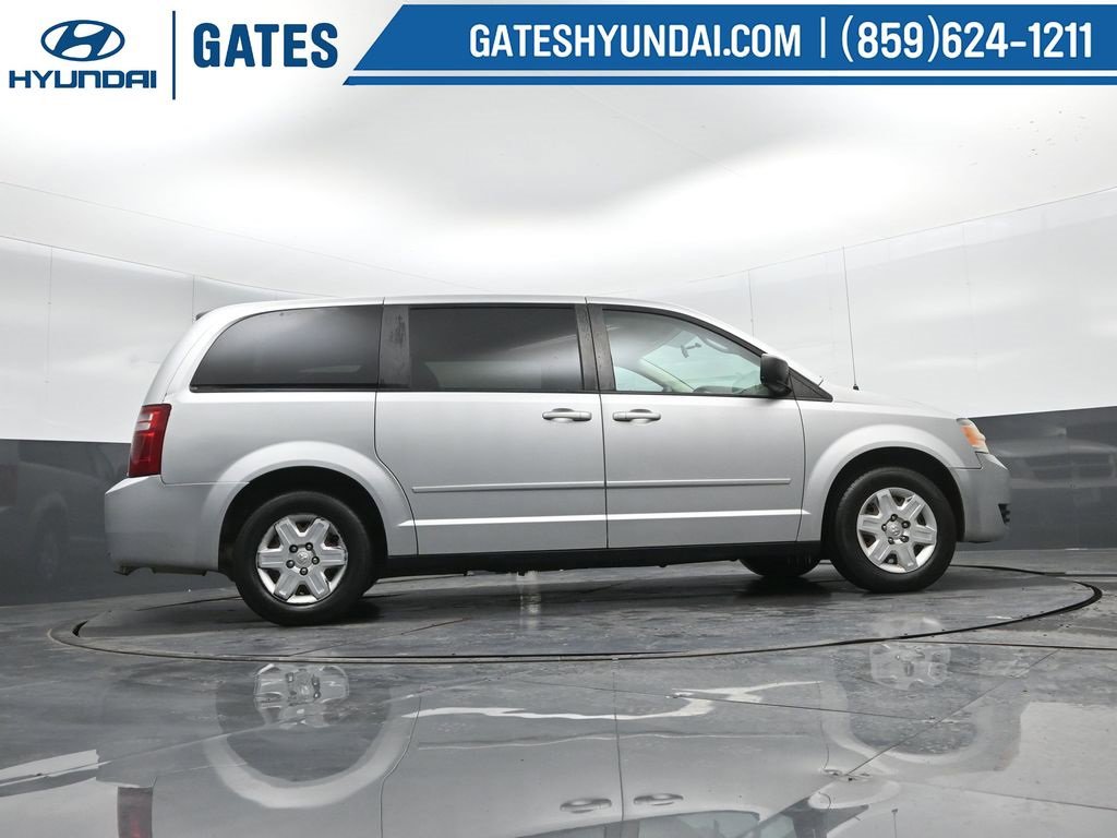 Used 2010 Dodge Grand Caravan SE w/ Climate Group image 28