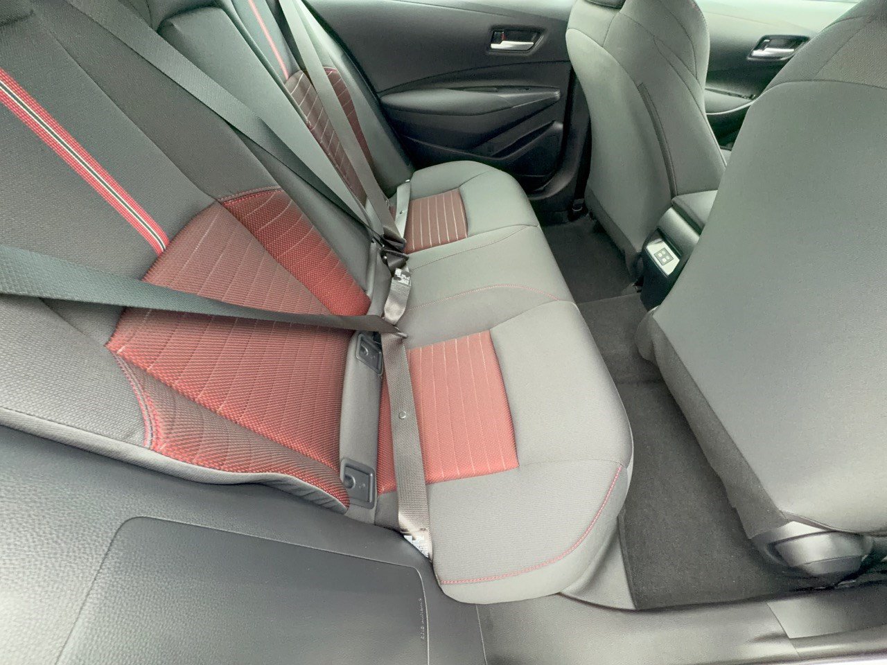 New 2027 Toyota Corolla SE FWD image 30