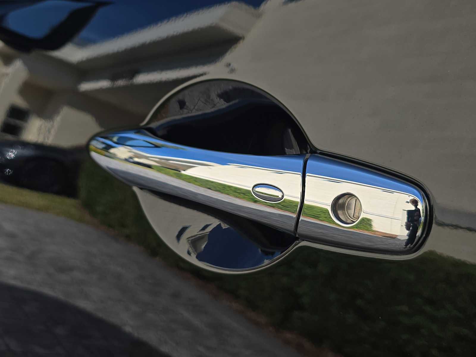 Used 2024 INFINITI QX80 Sensory w/ Cargo Package image 10