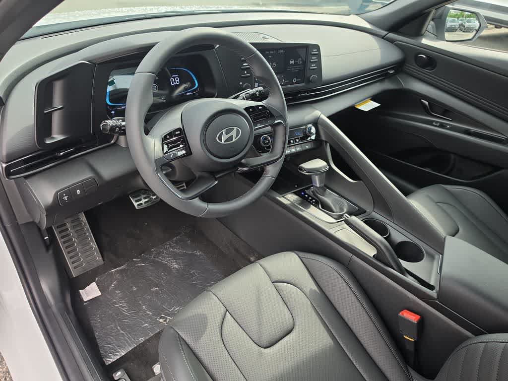 New 2026 Hyundai Elantra SEL Sport FWD image 15
