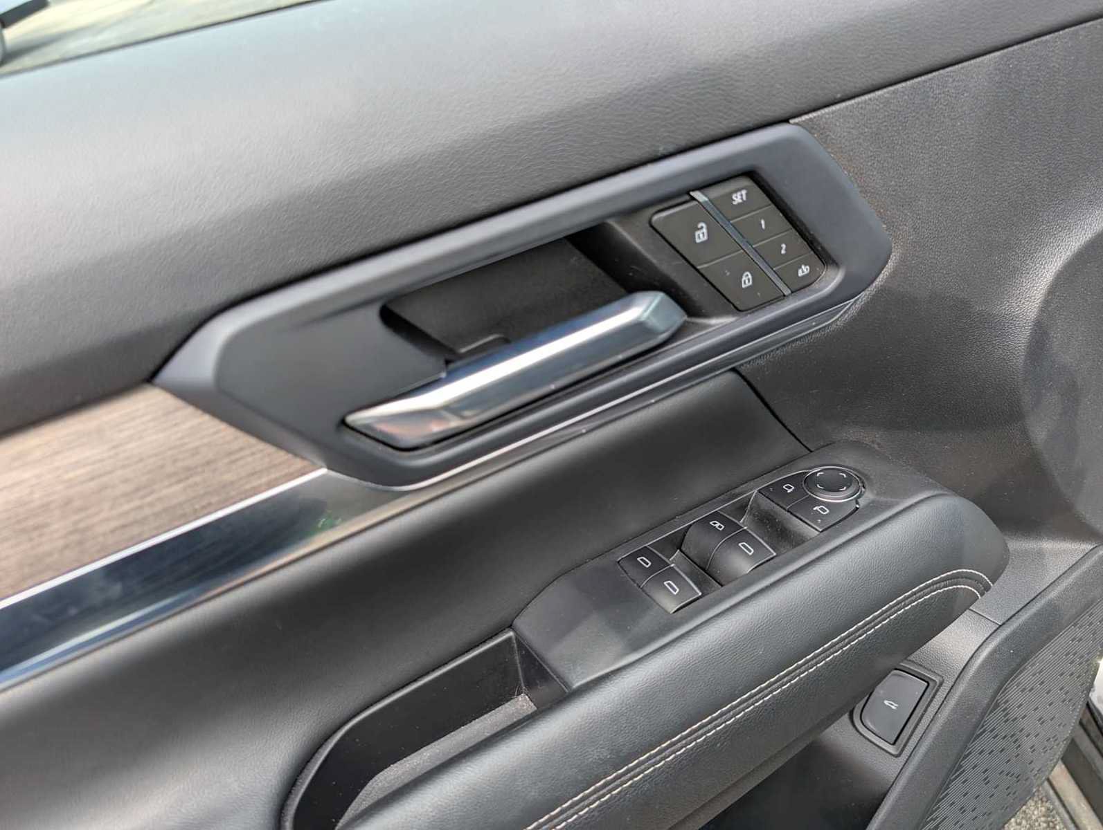 Used 2026 GMC Terrain Denali w/ LPO, Floor Liner Package AWD/4WD image 37