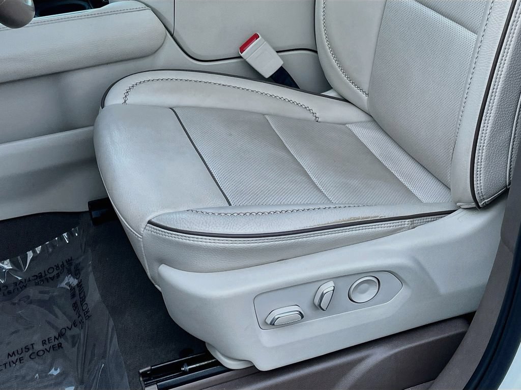 Used 2023 GMC Yukon Denali RWD image 14