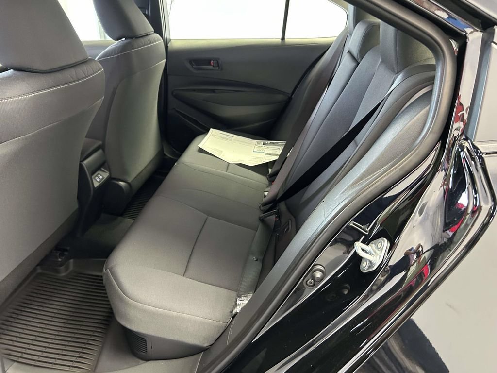 Used 2026 Toyota Corolla LE w/ LE Premium Package FWD image 14