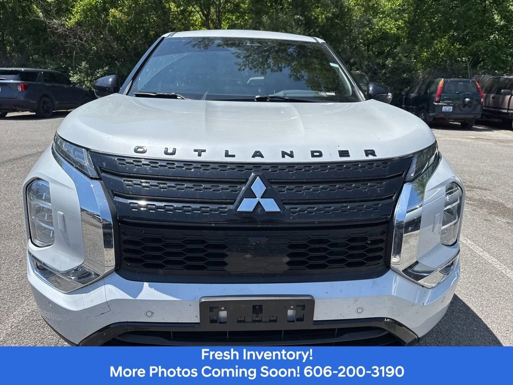 Used 2024 Mitsubishi Outlander SE Black Edition AWD/4WD video 2
