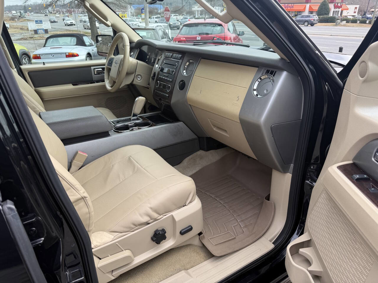 Used 2012 Ford Expedition XLT image 14