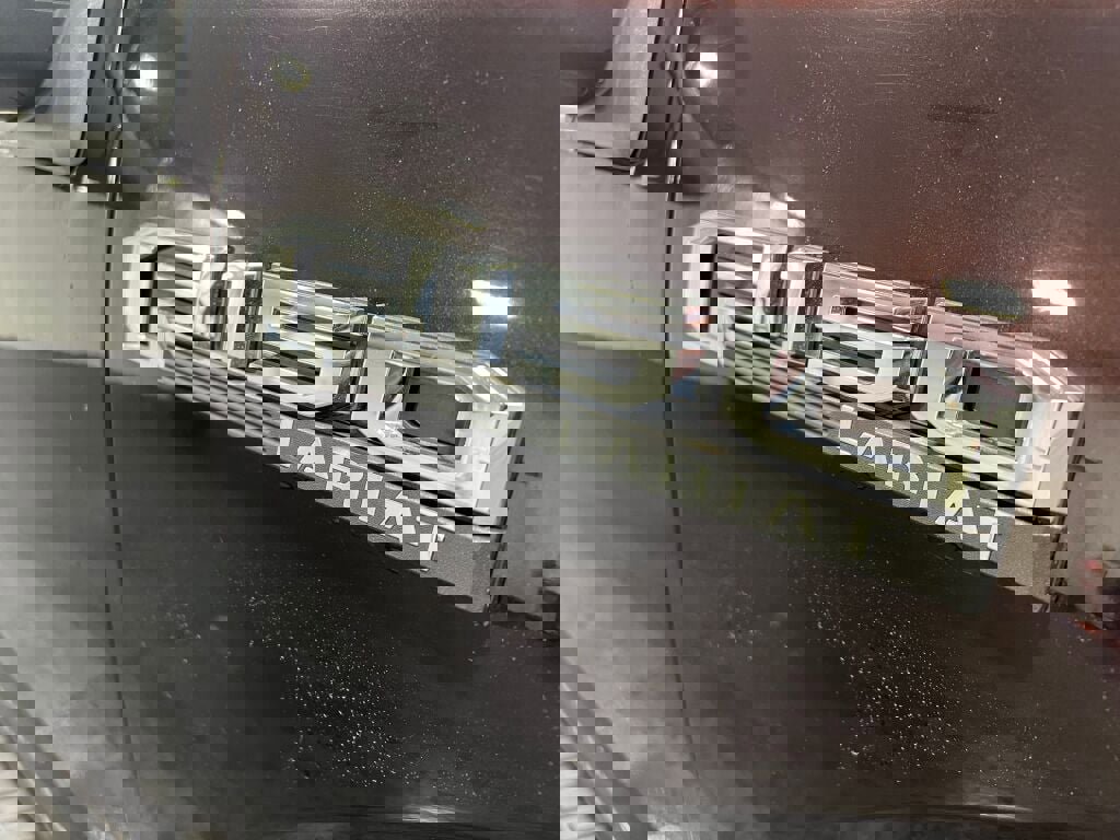 Used 2019 Ford F150 Lariat image 16