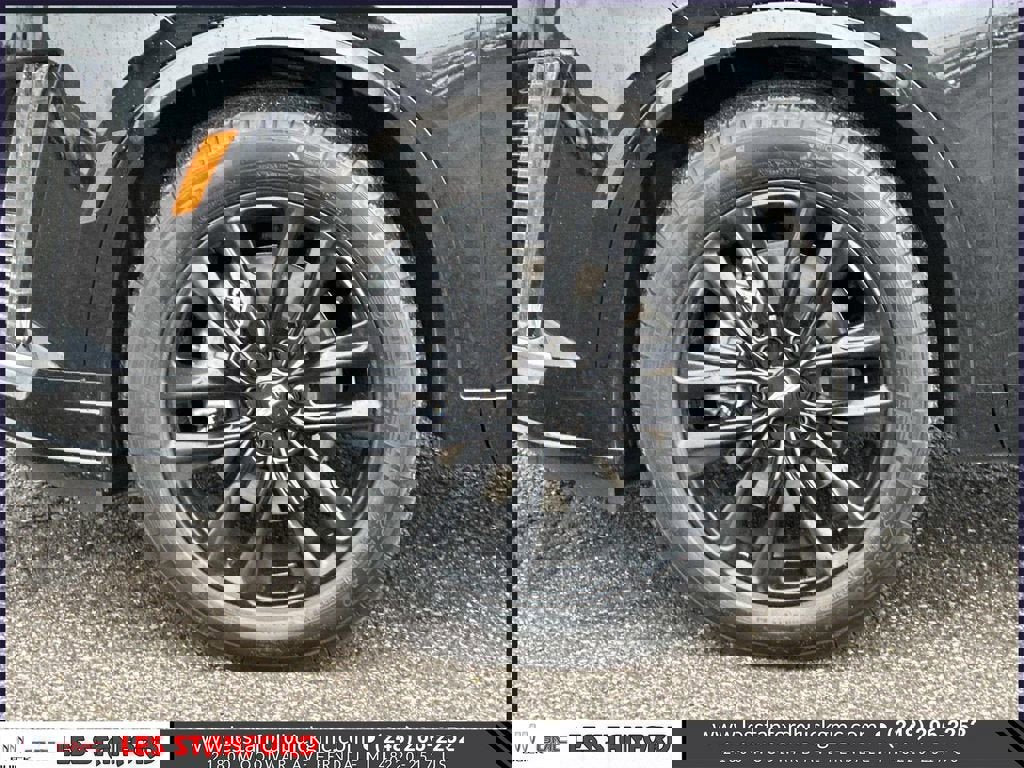 Used 2025 Cadillac XT6 Luxury AWD/4WD image 10