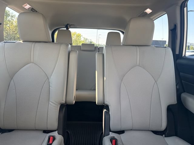 Used 2024 Toyota Grand Highlander AWD Hybrid image 22