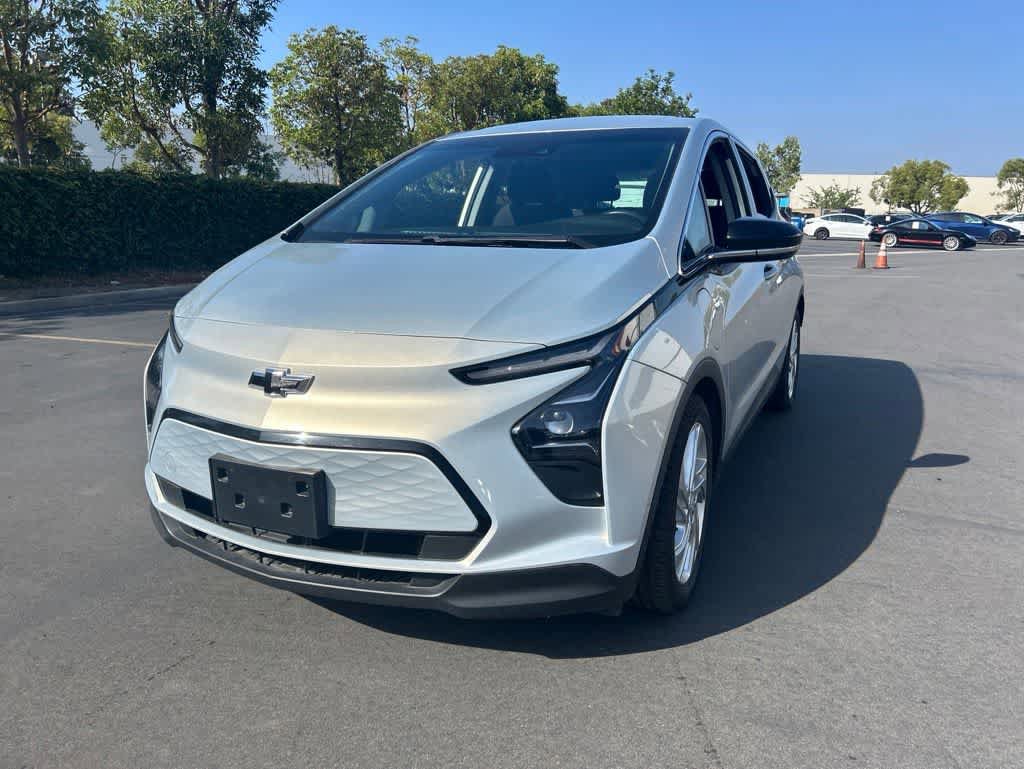 Used 2023 Chevrolet Bolt LT w/ Driver Confidence Package FWD image 5