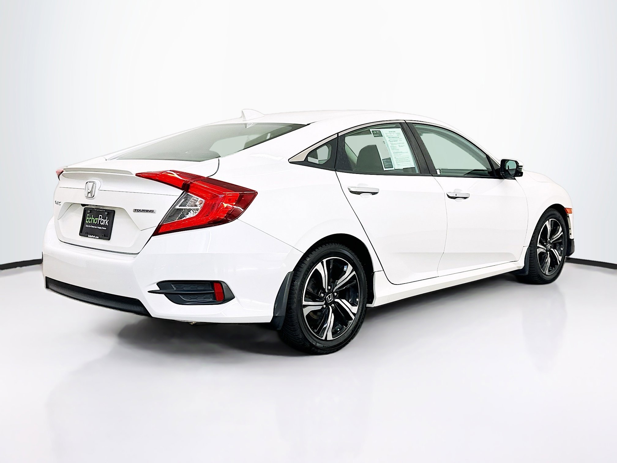 Used 2017 Honda Civic Touring image 9