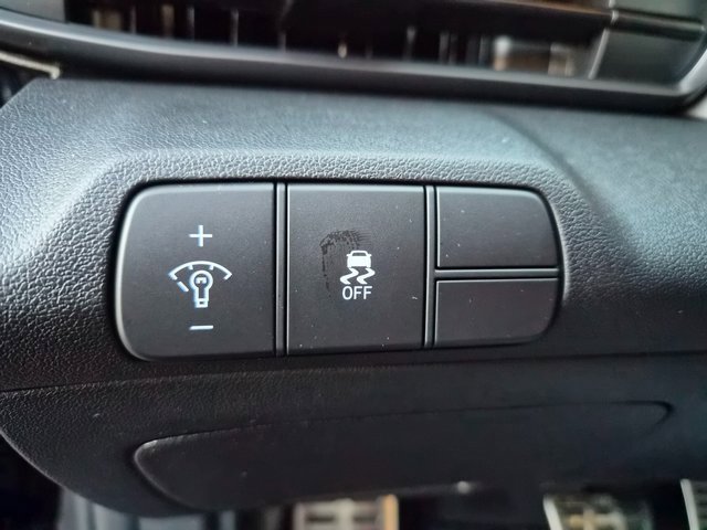 New 2026 Hyundai Elantra Sport image 17